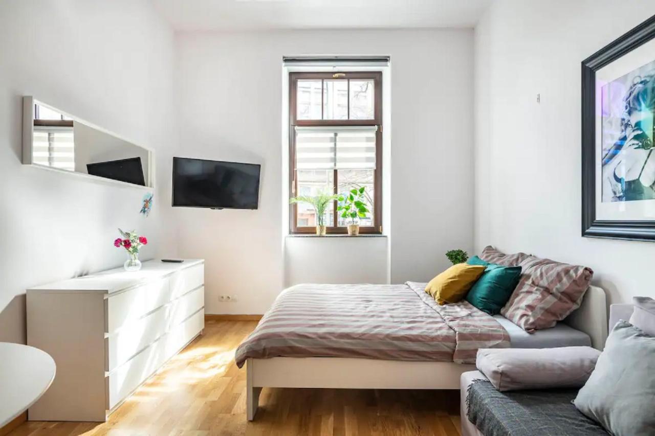 Discover - 5 Borowickiej St - Next To Opera And Unity Centre Krakow